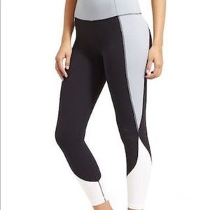 Athleta powervita leggings